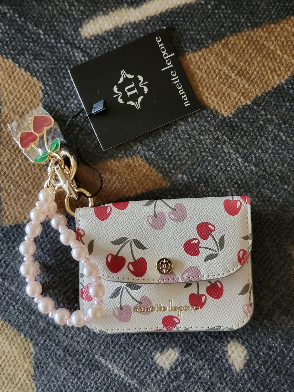 NWT Nanette Lepore "Lyla Bracelet" Cherry Print Cardholder & ID Wallet 🍒✨